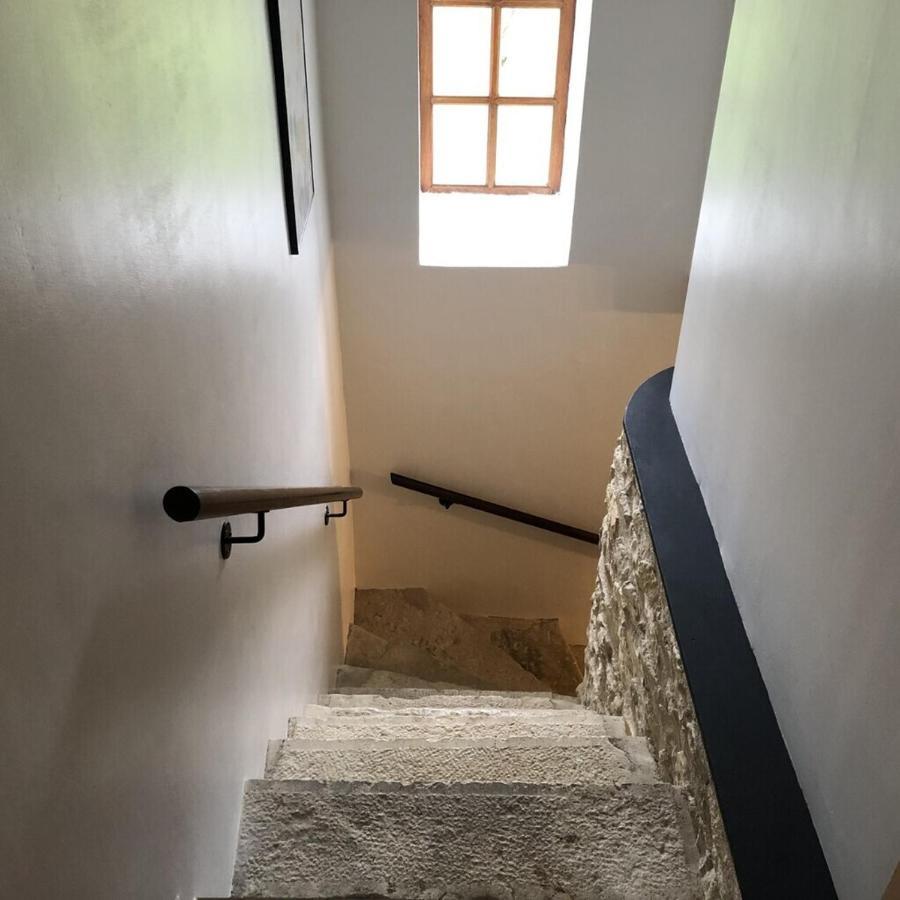 Blacksmiths Cottage In Blanzay - 3 Beds 外观 照片